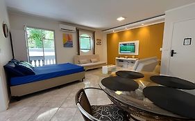 Condominio a 50 metros da praia do Perequê-Açu